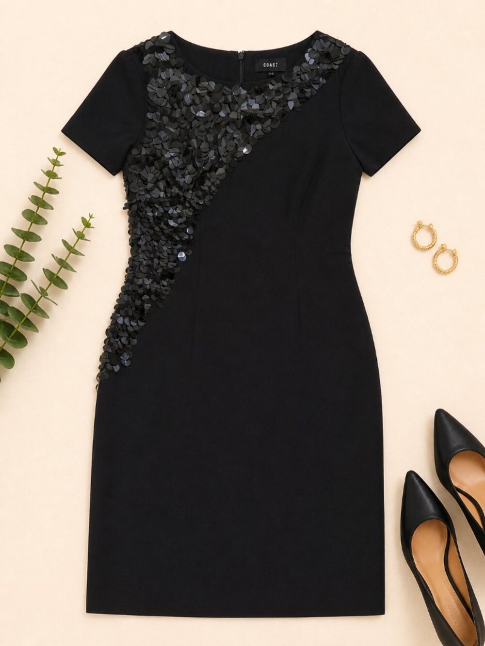 Elegant Black Sequin Detail Dress – Size 6